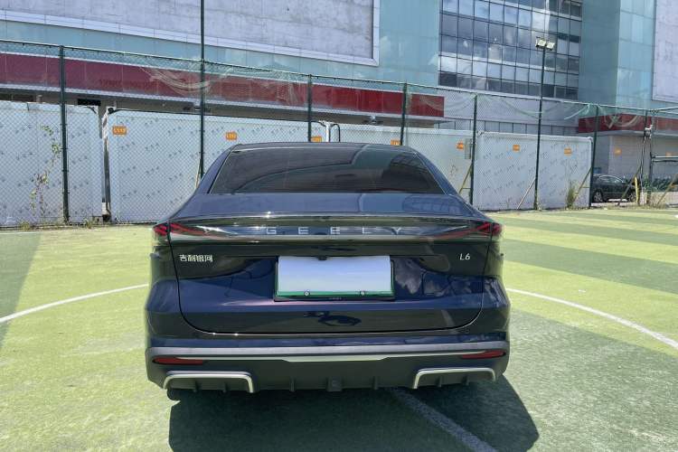 Used Geely Galaxy L6 2023 125km Starship
