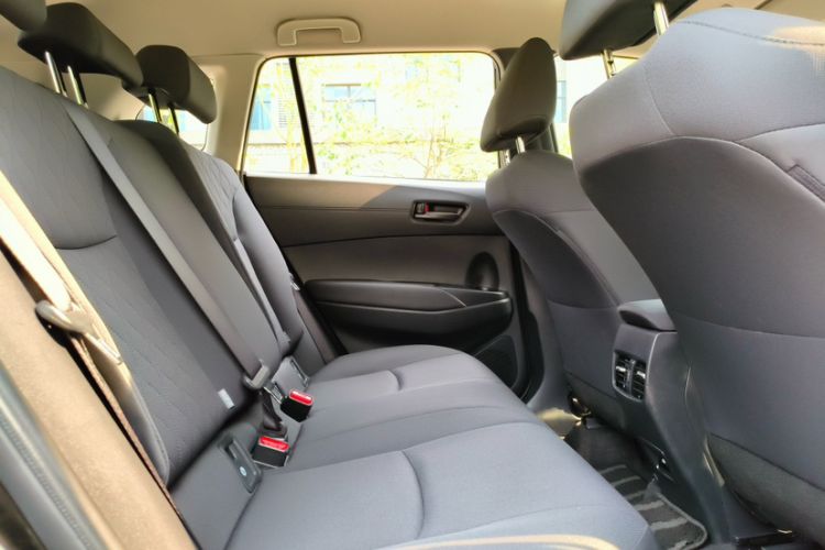 Used Toyota Corolla Cross 2023 Dual-Motor 2.0L Pioneer Edition Interior 2