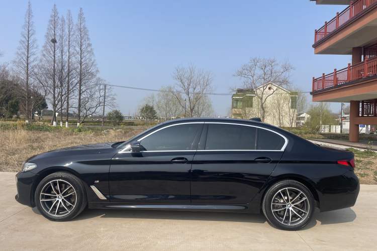 Used BMW 5 Series 2022 Second Facelift 525Li M Sport Package