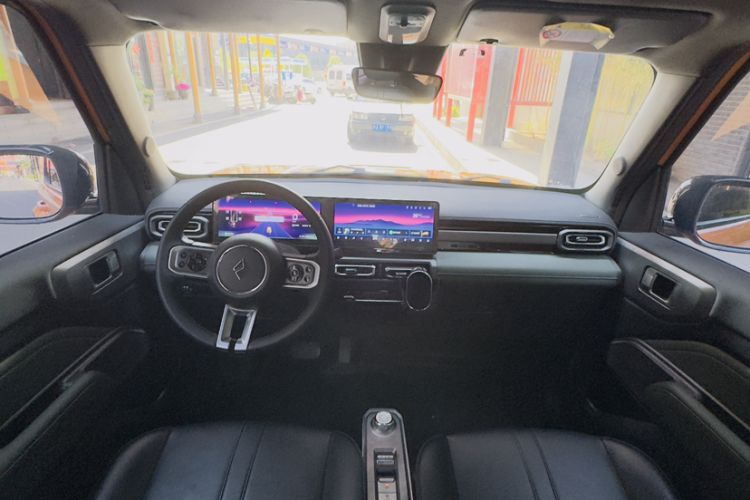 Used Baojun Spark 2023 Flagship Edition Interior 3