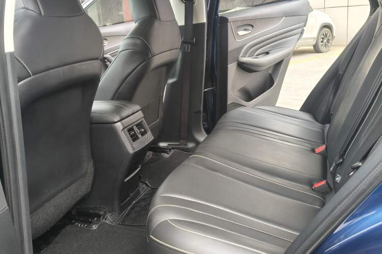 Used Venucia V 2021 260T Idol Edition