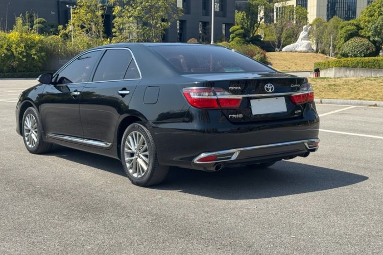 Used Toyota Camry 2016 2.5G 10th Anniversary Deluxe Navigation Edition Exterior 6