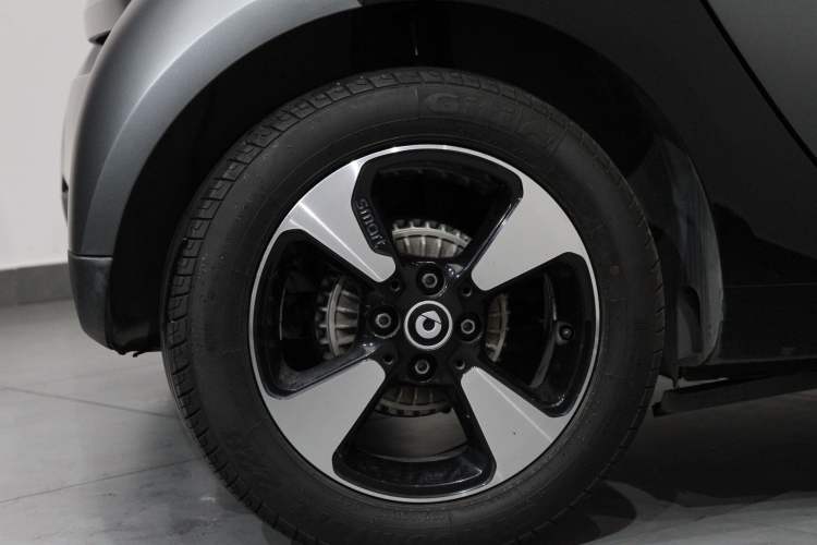 Used smart fortwo 2018 1.0L 52kW Convertible Passion Edition China V Standard
