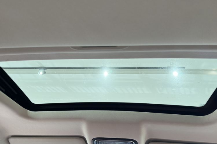 Used CHANGAN CS85 COUPE 2019 1.5T DCT Version China VI Standard Interior 6