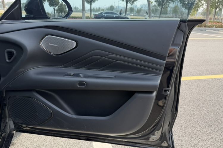 Used Lynk & Co 10 EM-P 2025 Model 120 Four-Wheel Drive Ultra Interior 3