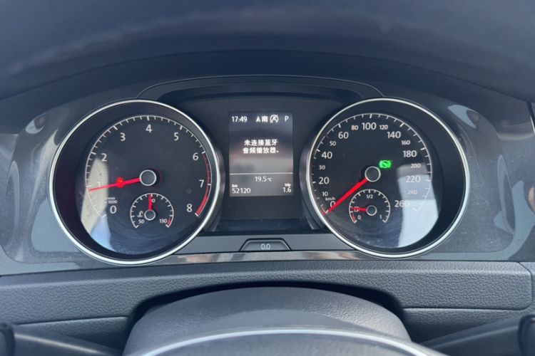 Used Volkswagen Golf 2019 200TSI DSG Comfort & Ambition Edition China VI Standard Odometer Close Up
