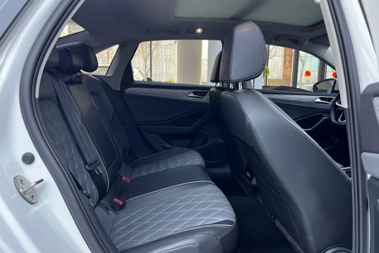 Used Volkswagen Sagitar 2023 300TSI DSG Excellence Edition Interior 5