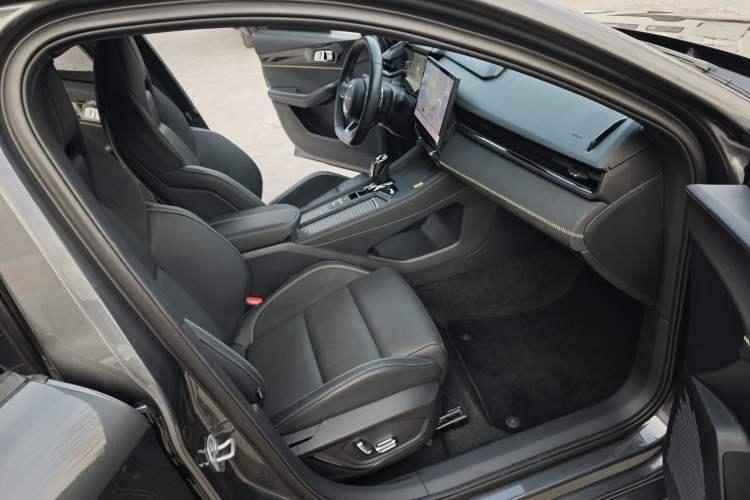 Used Lynk & Co 03 2023 1.5TD DCT JingPro
