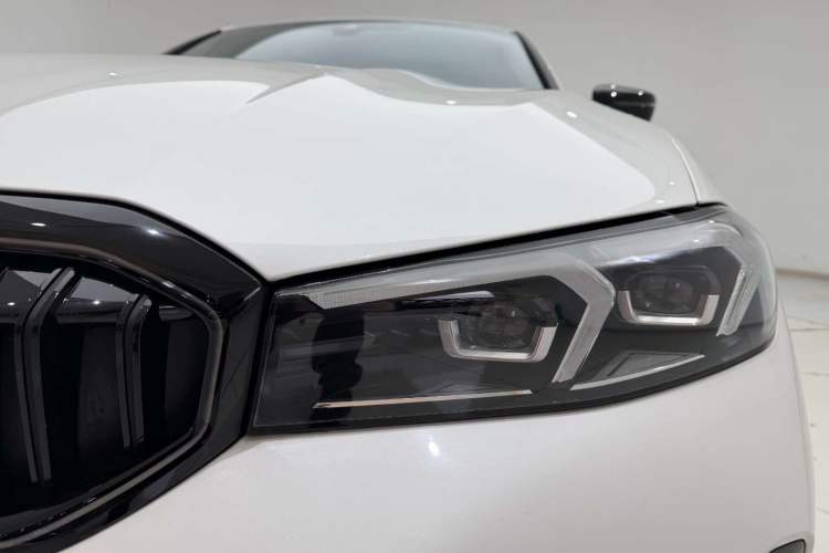 Used BMW 3 Series 2025 330Li M Sport Shadowline Package