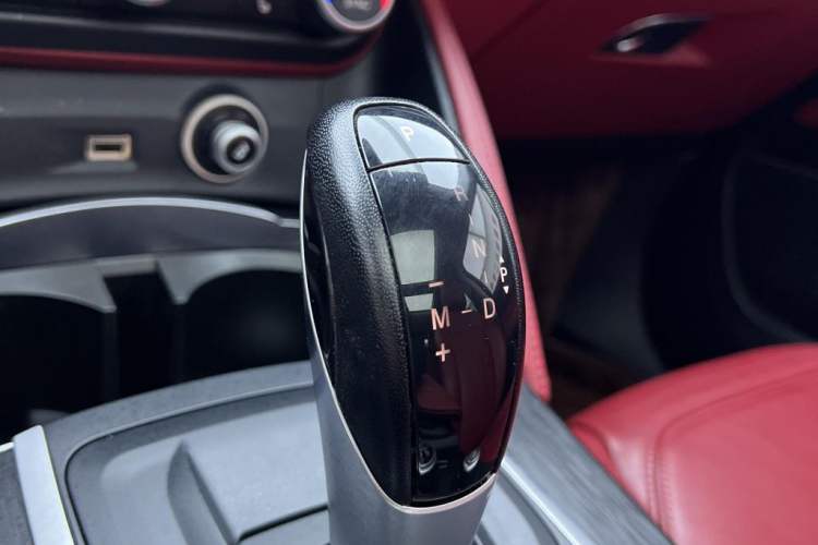 Used Alfa Romeo Stelvio 2017 2.0T 200HP Elite Edition
