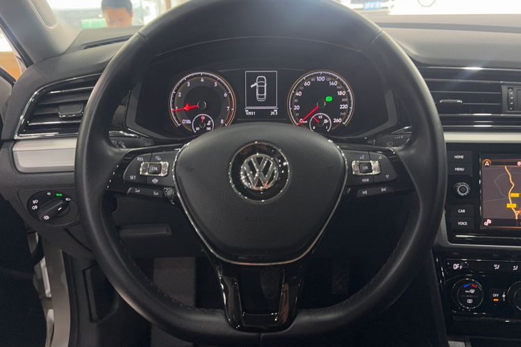 Used Volkswagen Lamando 2019 280TSI DSG Comfort Edition China VI standard Steering Wheel