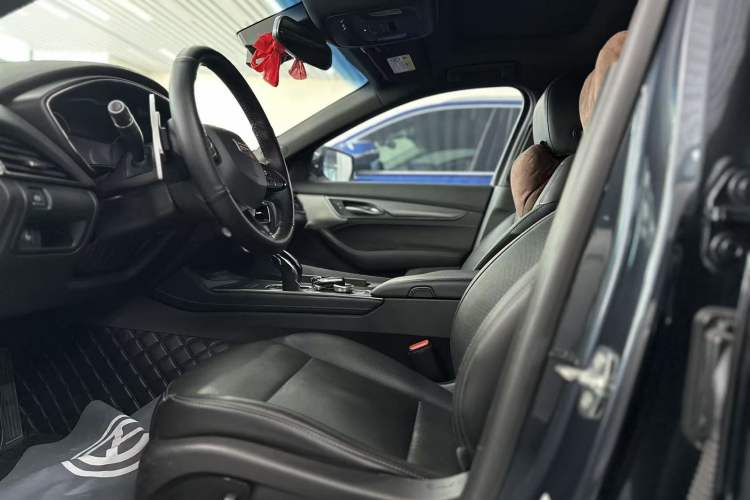 Used Cadillac CT5 2021 Revised 28T Luxury Version Left Front Seat