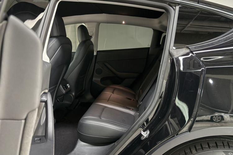 Used Tesla Model Y 2022 Rear-Wheel-Drive Version