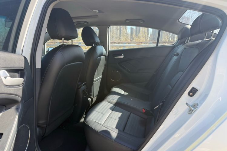 Used Kia K3 2017 1.6L Automatic 15th Anniversary Special Edition GLS Interior 3