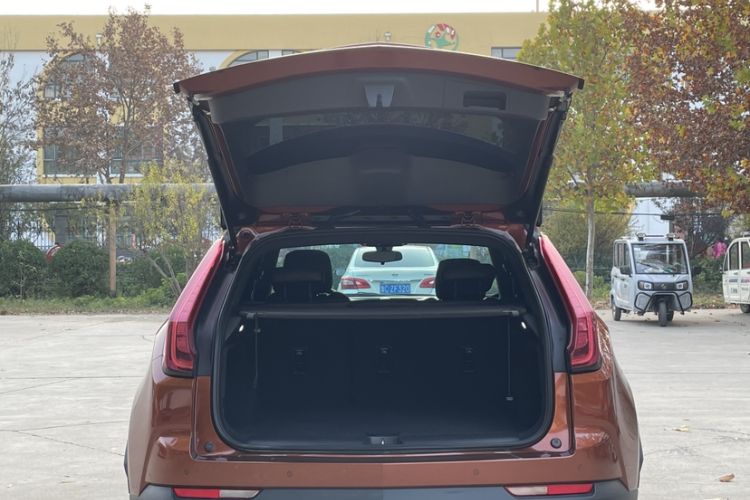 Used Cadillac XT4 2018 28T Two-Wheel Drive Tech Version