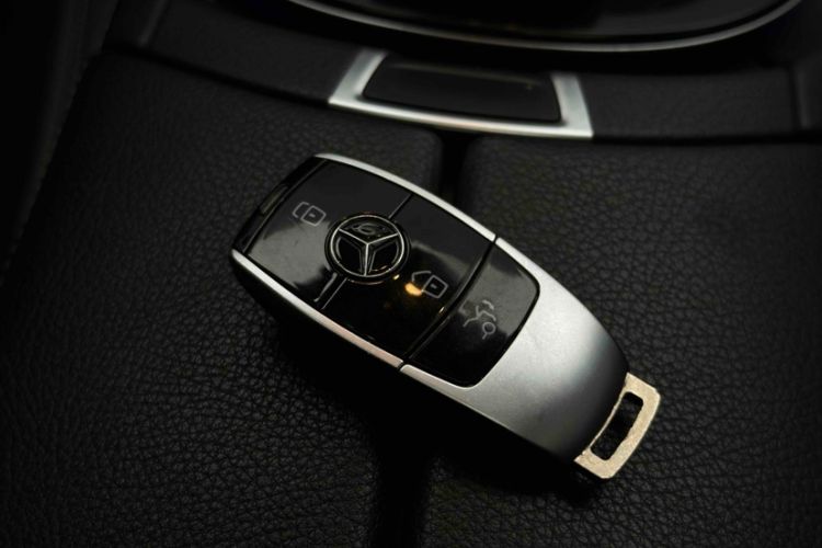 Used Mercedes-Benz E-Class 2016 E 200 L Sport Edition
