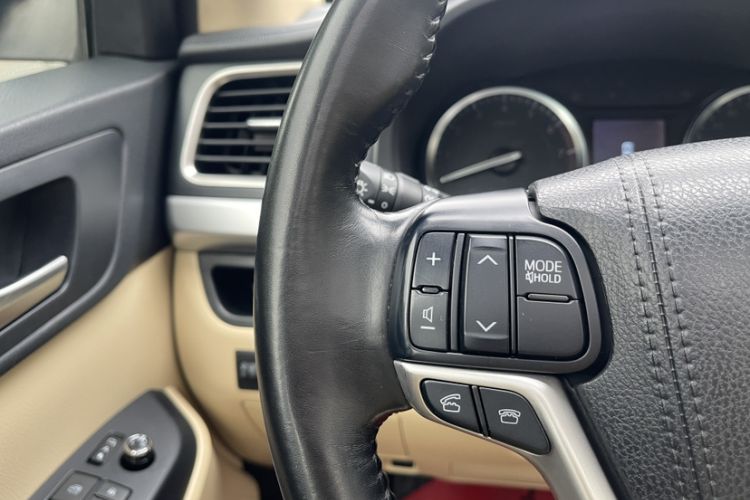 Used Toyota Highlander 2015 2.0T Four-Wheel Drive Luxury Edition 7-Seater