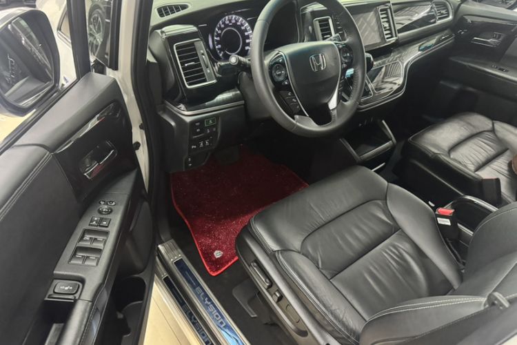 Used Honda Elysion 2019 2.0L Hybrid Luxury Edition