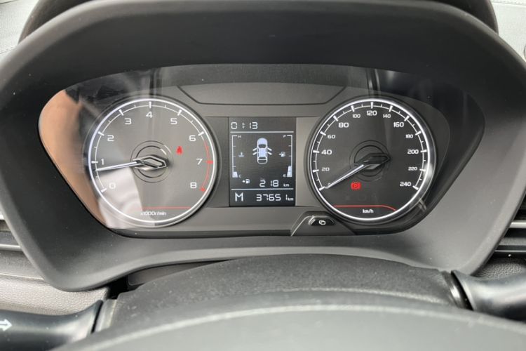 Used Livan X3 PRO 2022 1.5L Manual Little Cutie
