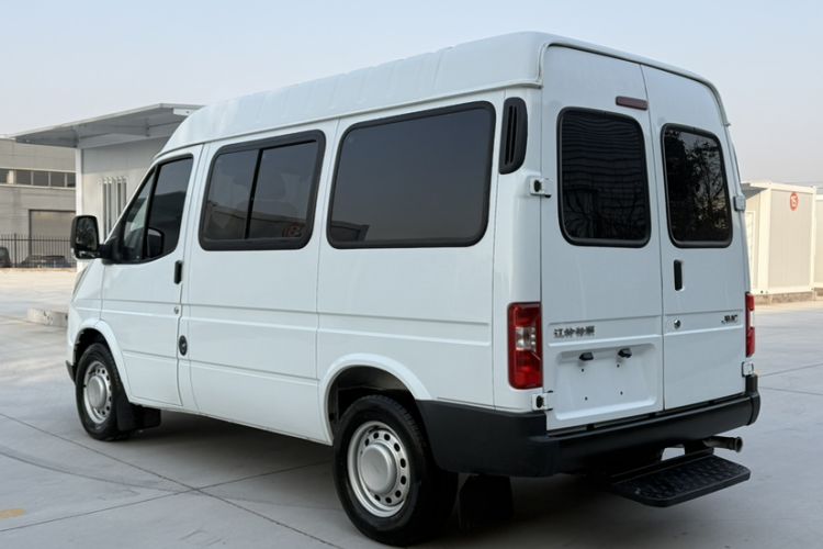 Used JMC Transit 2019 2.8T Commercial Version Short Wheelbase Mid-Roof 6-Seater China VI JX493 Exterior 5