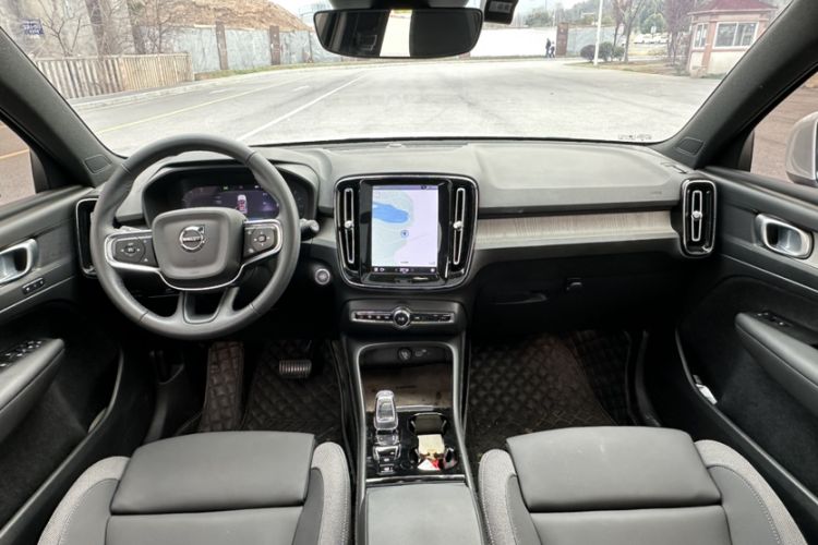 Used Volvo XC40 2023 B3 Zhiyuan Luxury Edition
