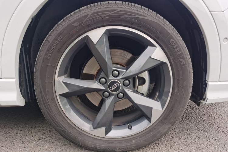 Used Audi Q3 2021 35 TFSI Fashion Dynamic Model Exterior 7