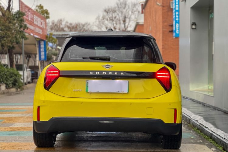 Used MINI Electric MINI COOPER 2024 456km COOPER E Classic Edition