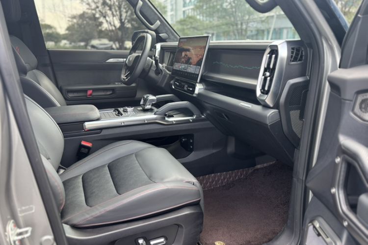 Used JETOUR Traveler C-DM 2024 C-DM 208KM Mountain & Wilderness Edition
