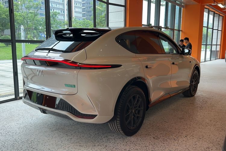 Used IM LS7 2024 90 kWh Max Elite Rear-Drive Version Exterior 5