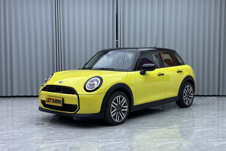 Used MINI 2025 1.5T COOPER Classic Edition Five-Door Version Guazi used car, China used car export, Used car for sale, Used  cars, Cheapest cars for sale