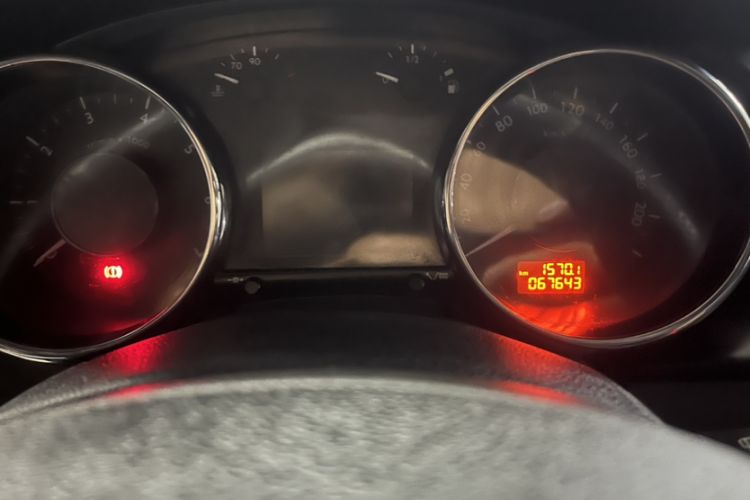 Used Peugeot 3008 2015 2.0L Automatic Classic Edition
