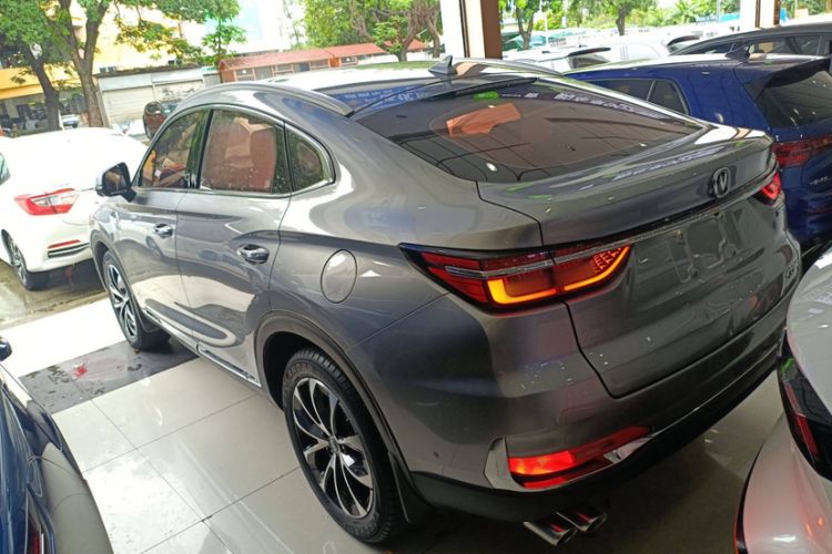 Used CHANGAN CS85 COUPE 2019 2.0T Automatic Smart Version China VI Standard
