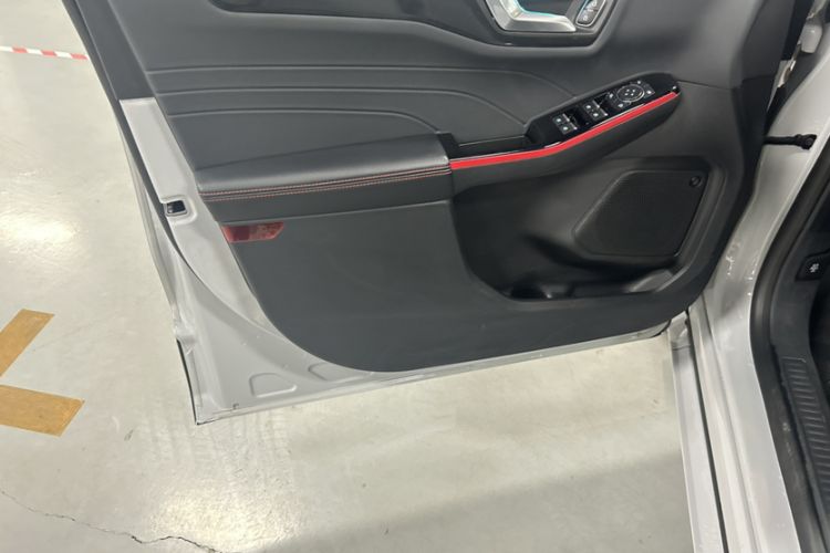 Used Ford Escape 2024 EcoBoost 245 Four-Wheel Drive ST-Line Pro Trim