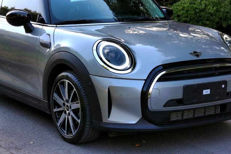 Used MINI MINI 2023 Updated 1.5T COOPER Artist