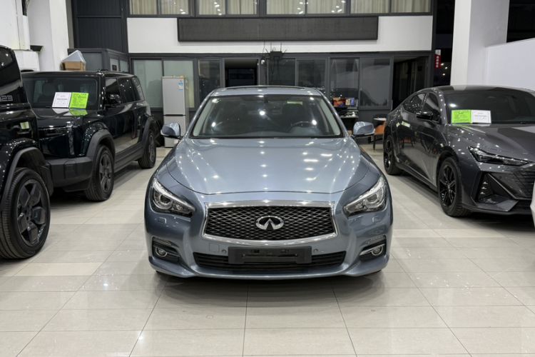 Used Infiniti Q50 2014 2.0T Luxury Edition