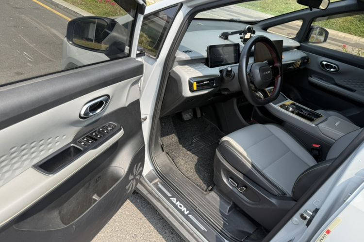 Used AION Y 2021 70 Intelligent Edition