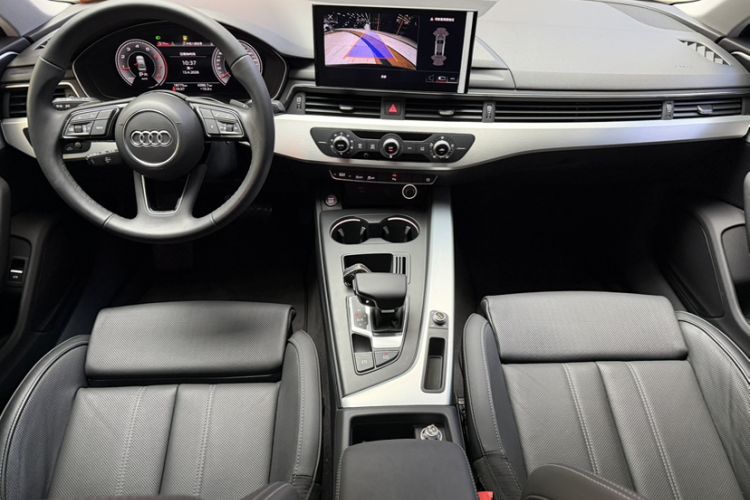 Used Audi A4L 2023 40 TFSI Fashion Dynamic Model Interior 1