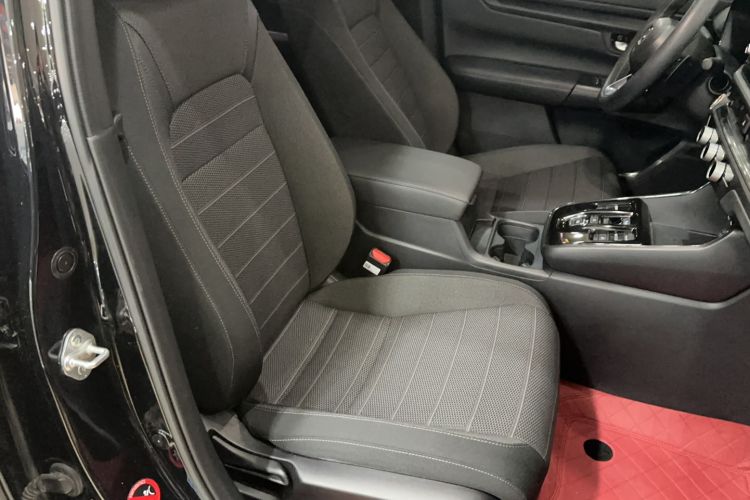 Used Honda CR-V 2023 2.0L eHEV Two-Wheel Drive Smart Edition Right Front Seat