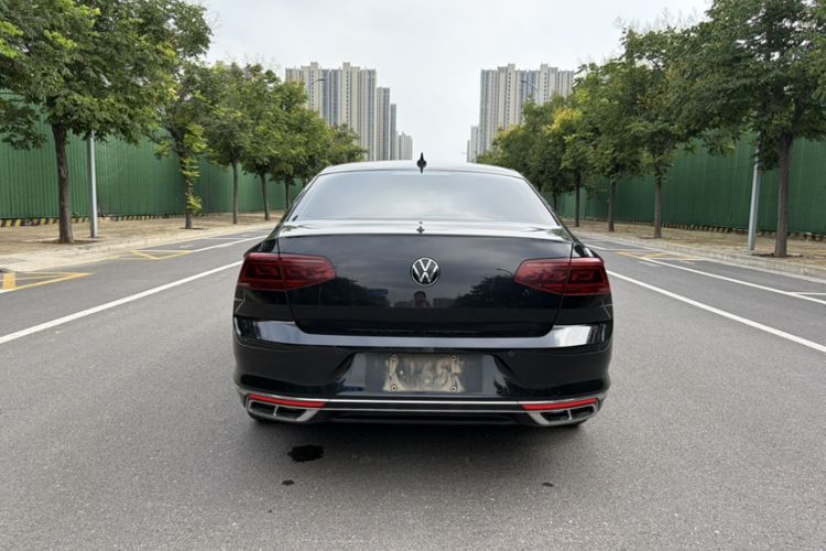 Used Volkswagen Magotan 2023 2 Million Units Commemorative Edition 330TSI DSG Luxury Version