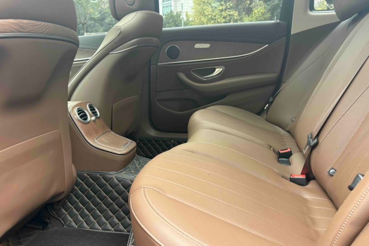 Used Mercedes-Benz E-Class New Energy 2022 Facelift E 350 e L Plug-in Hybrid Sedan
