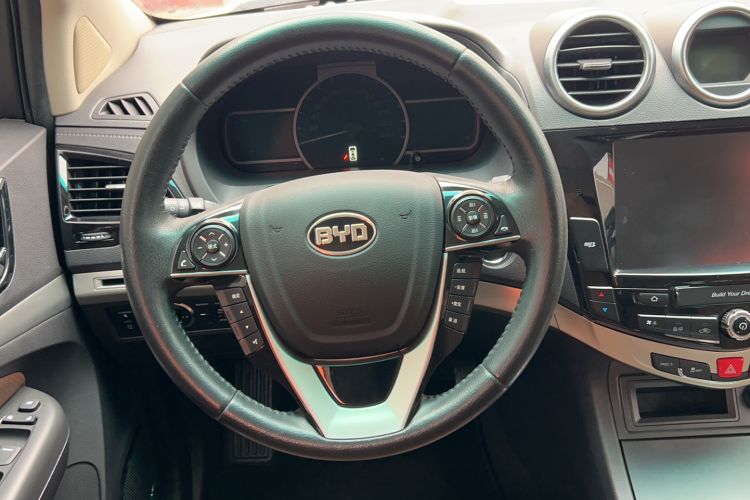 Used BYD S7 2015 1.5T Manual Luxury Model