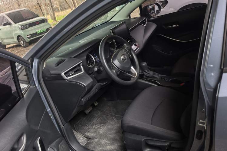 Used Toyota Corolla 2021 Dual-Motor 1.8L E-CVT Elite Edition
