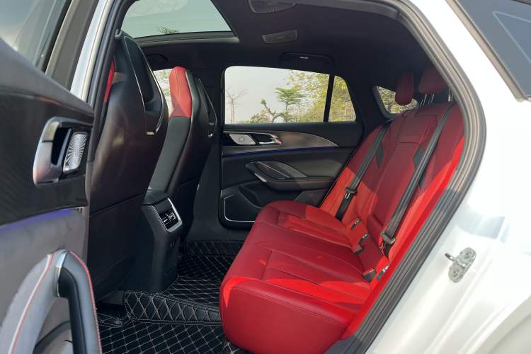 Used Hongqi H6 2024 2.0T ZhiShang Version