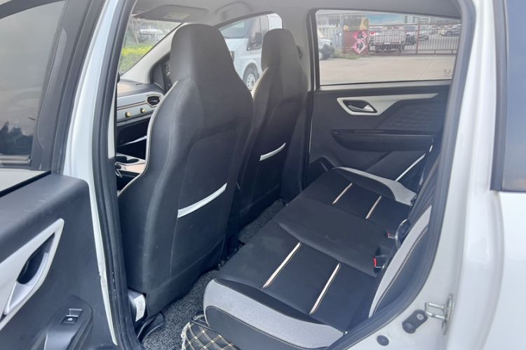 Used SOL E10X 2021 302 km Range Luxury Version 31.4 kWh