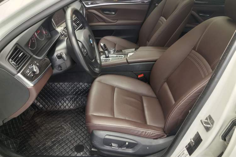 Used BMW 5 Series 2014 525Li Luxury Design Package