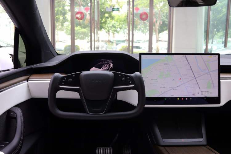 Used Tesla Model X 2023 Dual-Motor All-Wheel-Drive Version