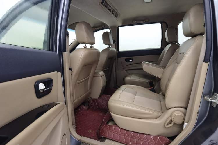 Used Wuling Hongguang 2014 1.5L S Luxury Model

