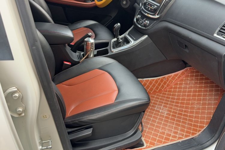 Used Baojun 560 2016 1.8L Manual Elite Edition