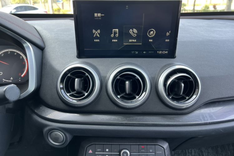 Used Wey VV5 2019 1.5T Two-Wheel Drive Smart Pioneer
