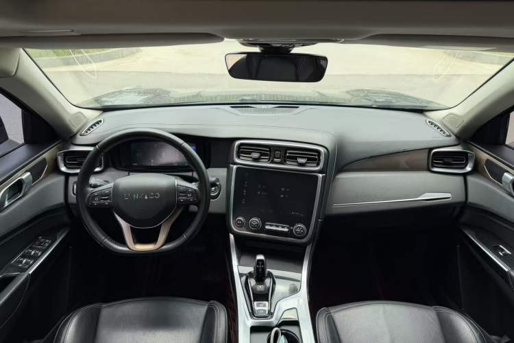 Used Lynk & Co 01 2017 2.0T Two-Wheel-Drive Version
